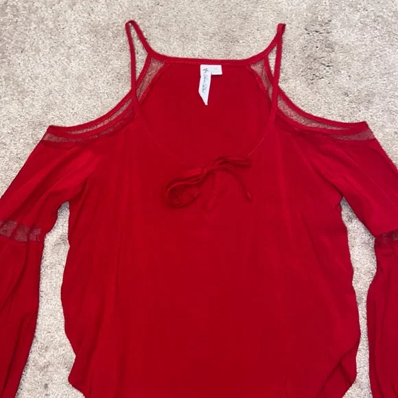 Other Follow Top - Picture 2 of 6